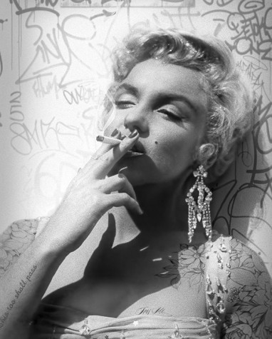 Smoking Gun - Marilyn (B&W) | JJ Adams image